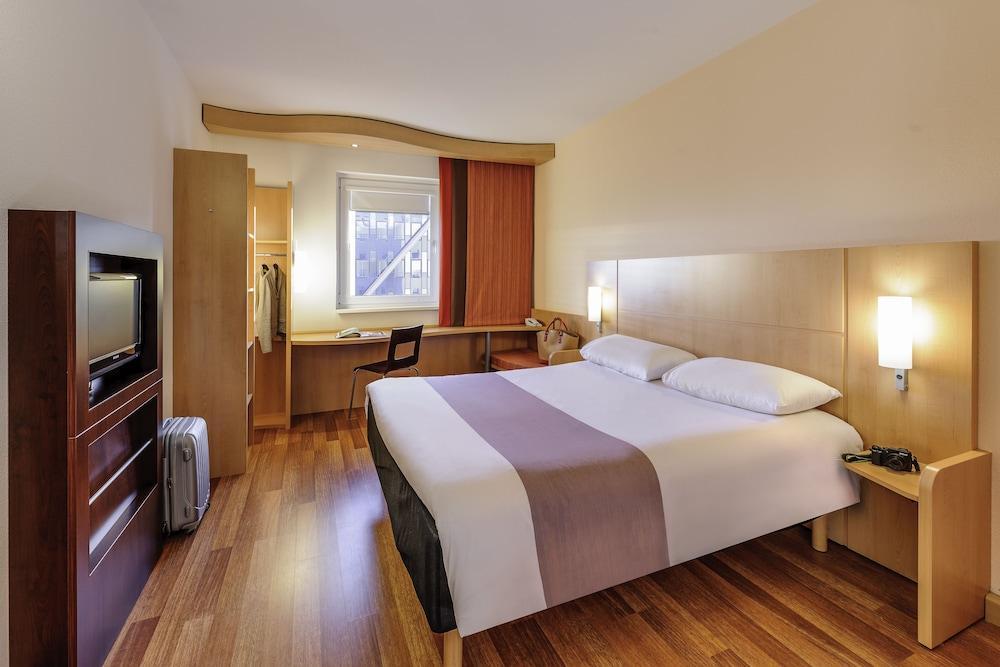 Ibis Hotel Muenchen City West Екстер'єр фото