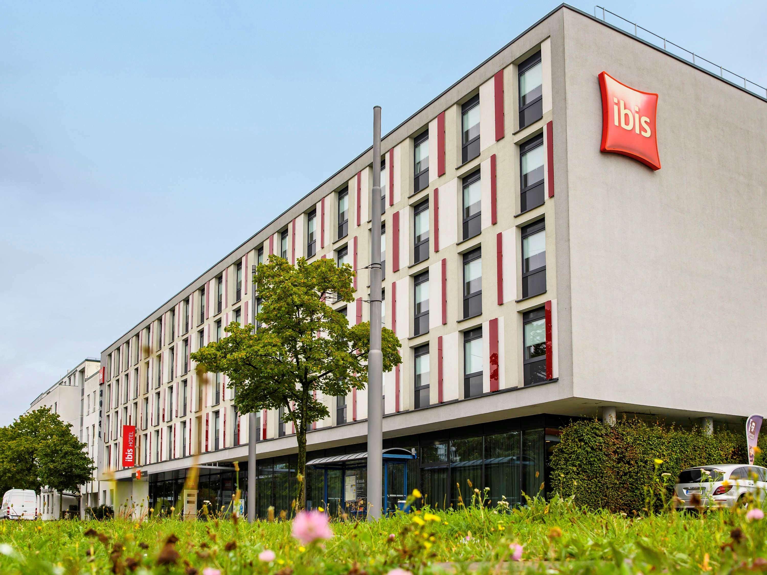 Ibis Hotel Muenchen City West Екстер'єр фото