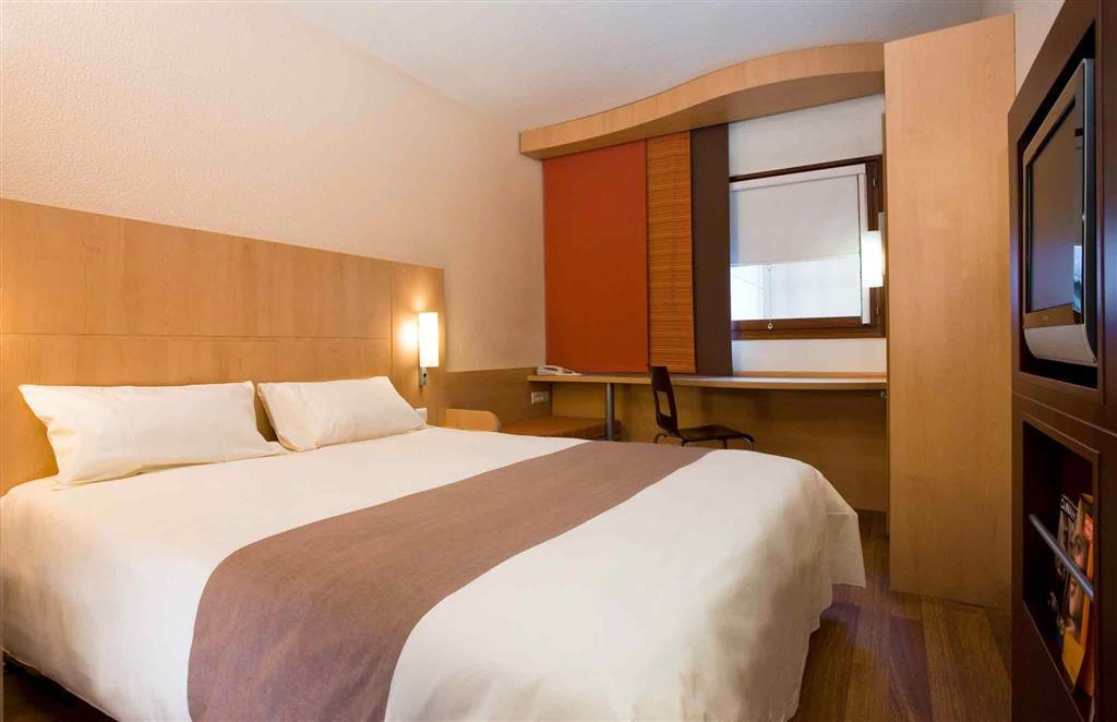 Ibis Hotel Muenchen City West Екстер'єр фото